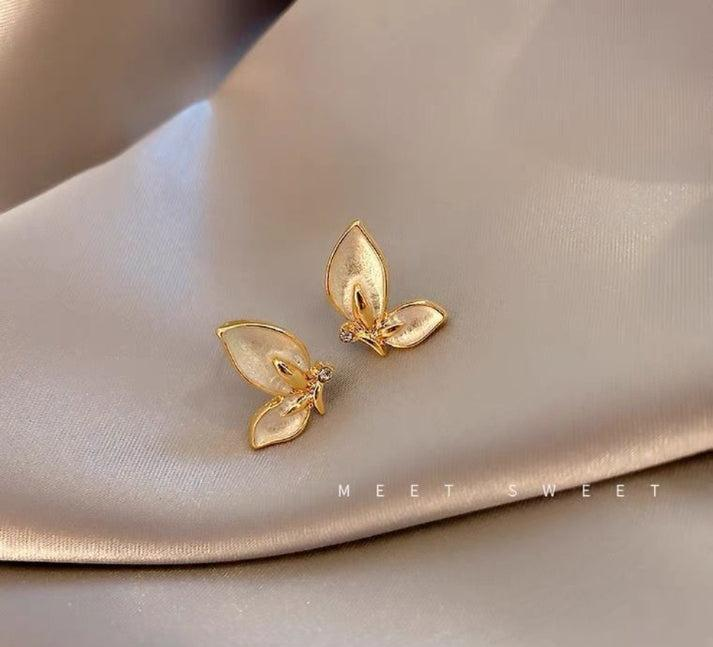 Beautiful Butterfly Gold - Earring